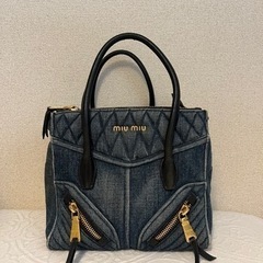 【miumiu】ミュウミュウ　バッグ デニムバイカー 保存袋付き miumiu】ミュウミュウ バッグ デニムバイカー 保存袋付き