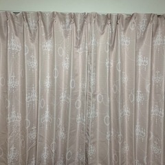 (決まりました)新古品　カーテン　遮光　ニトリ　ピンク