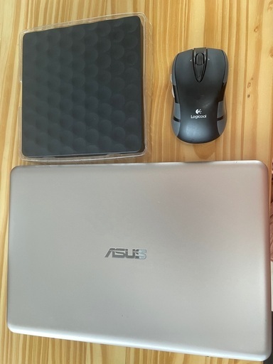 【お話し中】ASUS F205T(ラップトップPC)
