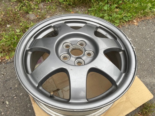 16×6J　オフセット：45　ＰＣＤ：100　ハブ径：54mm