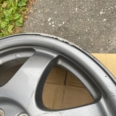 16×6J オフセット：45 PCD：100 ハブ径：54mm