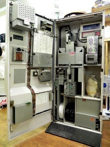 現状品 店頭引取歓迎 トヨコム 自動券売機 BT-M301 カギ付き 現状品 店頭引取歓迎 トヨコム 自動券売機 BT-M301 カギ付き