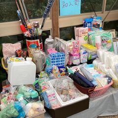 ☆フリーマーケット　ひまわり開催☆毎週日曜日開催☆金城手前の旧花...