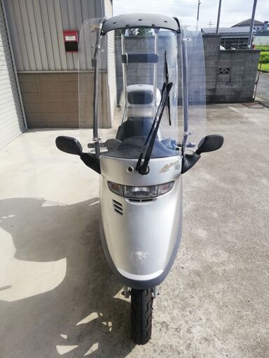 ホンダの屋根付きメットインバイク。キャビーナ90cc 。セル始動。