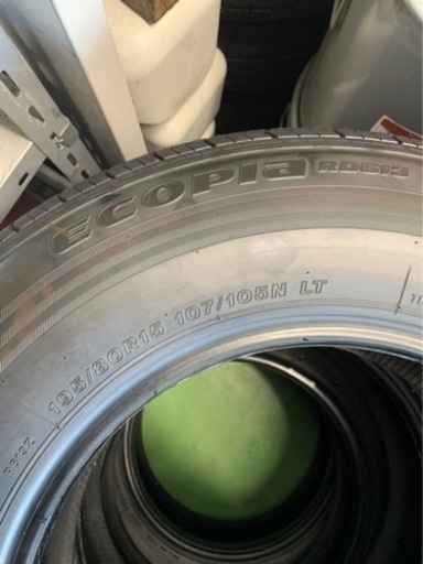 ハイエースのタイヤどうですか？