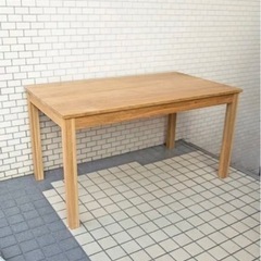 【ネット決済・配送可】無垢材ダイニングテーブル