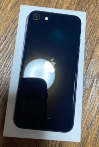 ほぼ新品 SIMフリー iPhone SE 3 第3世代 64GB 2782 バッテリー100 