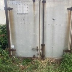 2トンコンテナ❗️早い者勝ち❗️即引き取り歓迎❗️