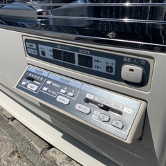 季節、空調家電 2012年製 サンポット 密閉式石油ストーブ UFH-6410URF 
