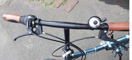 20インチ 折り畳み自転車 シマノ6速 切換 荷台 カゴ付き AUTO LED