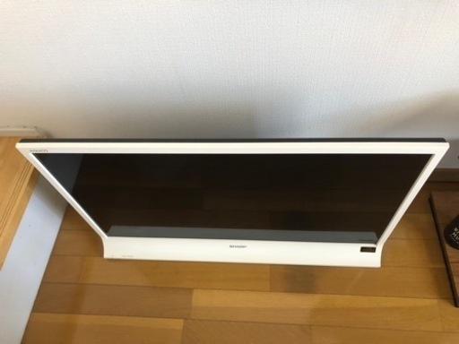 【美品】テレビ TV  SHARP LED AQUOS ホワイト 32型 B-caカード付き