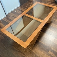 大型のローテーブル‼︎ ガラス天板