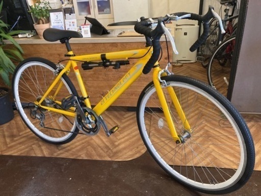 【タイヤ新品！】12段変速　27インチ　ロードバイク　イエロー タイヤ新品！】12段変速 27インチ ロードバイク イエロー
