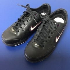 Nike スニーカー22.5 取引中