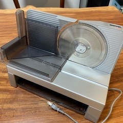 【美品】ritter ドイツ製　電動スライサー　フードカッター　E16 Amazon｜Ritter(リッター)社 電動スライサー E16｜スライサー