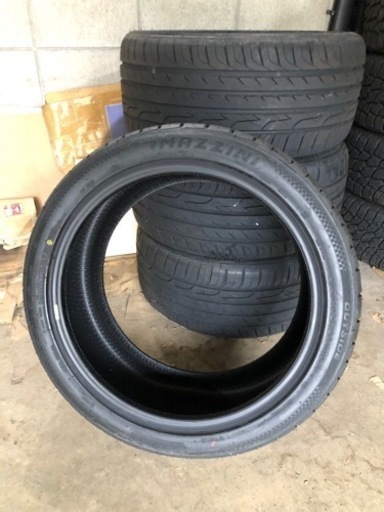 マジーニ 275/40R20 2021年製 使用わずか 4本セット 美品バリ山