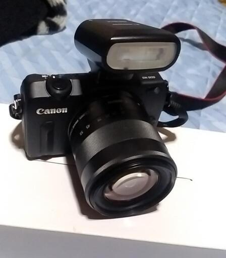 CANONミラーレス一眼EOSm2標準レンズ･単焦点レンズ･マウントアダプター付