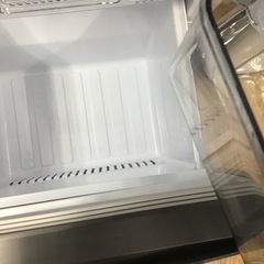 B-62【ご来店頂ける方限定】MITUBISHIの2ドア冷凍冷蔵庫です