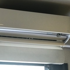 ダイキンうるさらエアコン。21年製。18畳用。