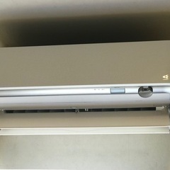 ダイキンうるさらエアコン。21年製。18畳用。