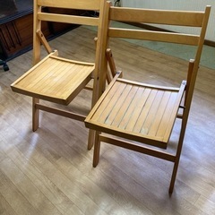 木製折りたためる椅子　2脚