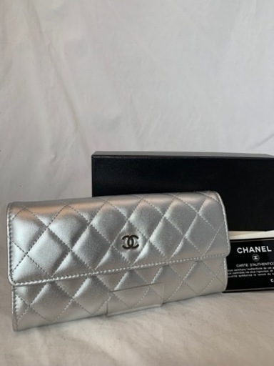 CHANEL　マトラッセ 長財布 ココマーク シルバー　シルバー金具　ラムスキン A50096　レディース　超美品　展示品未使用