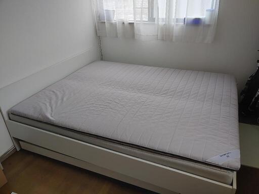 IKEA　クイーンサイズベッド　ANEBODA  簡単組立式