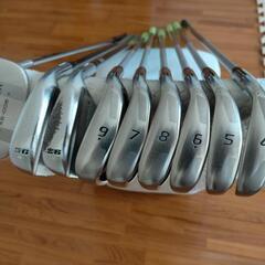 ゴルフクラブ１２本セット！