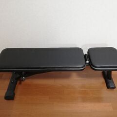 ダンベル、フラットベンチ、バーベルのセット