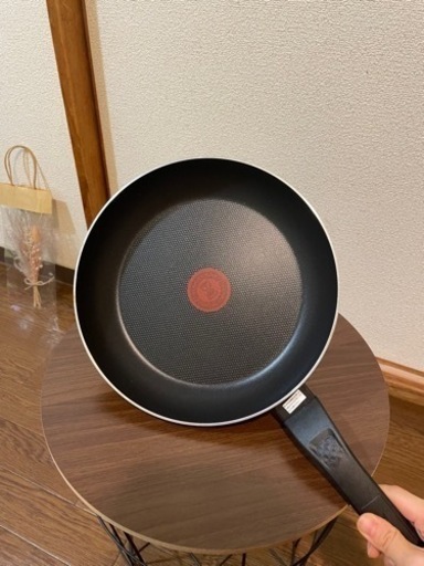 【受取者決定済み】【29日まで】t-falフライパン25cm 早急