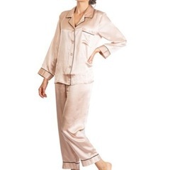 シルク　ルームウェアSサイズ　スリッパ付