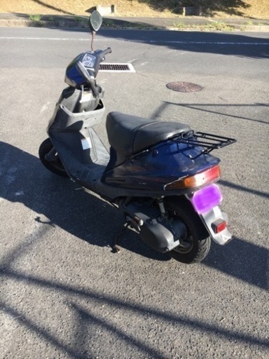 外装少し割れたので値引き　アドレスv100 CE13A 少し手を入れてます。