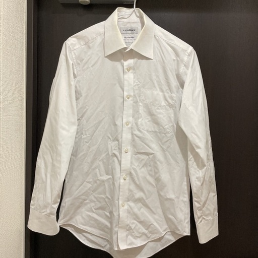 ジーユー Gu メンズ 長袖シャツ 白シャツ ワイシャツ カッターシャツ Tomo 東神奈川の服 ファッションの中古 古着あげます 譲ります ジモティーで不用品の処分