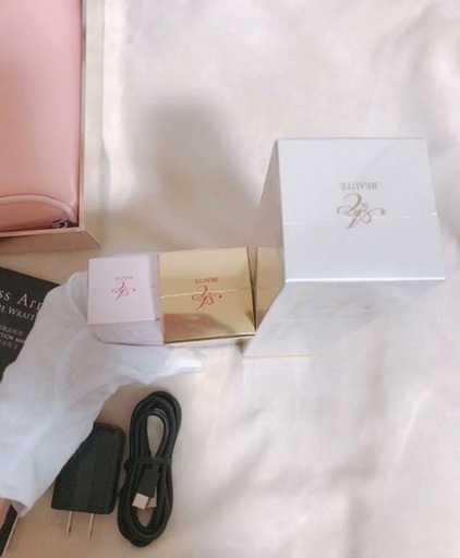 ARTISTIC＆CO. ＭｉｓｓＡｒｒｉｖｏＴＨＥ ＷＲＡＩＴＨの美顔器