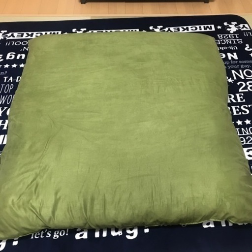 2人で座れる 超特大クッション 正方形130cm 国産 日本製 座椅子 2人で