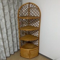 竹製の物置用の棚