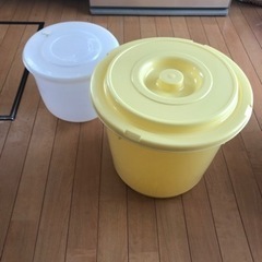 プラスチック製　漬物樽２個セット