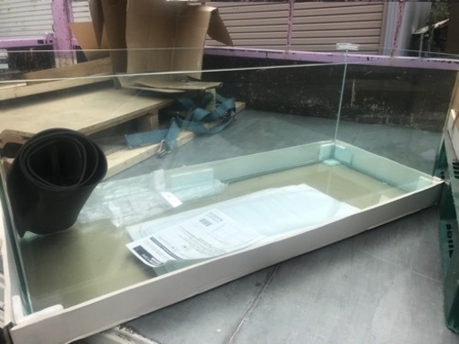 新品未使用120センチガラス水槽 フレームレス前面R加工 アクリル水槽