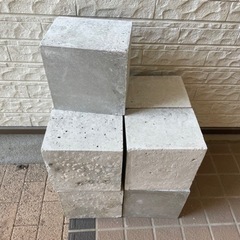 コンクリート束石