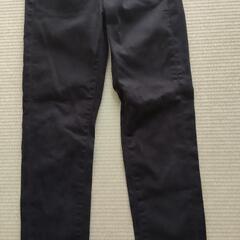 UNIQLO、130cm黒パンツ