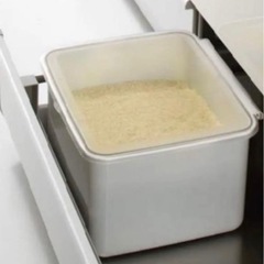 クリナップ　キッチン収納可能　米びつ　ライザー