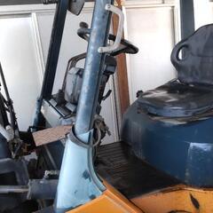 クランプホークリフト　トヨタホークリフトトラック　2.5トン