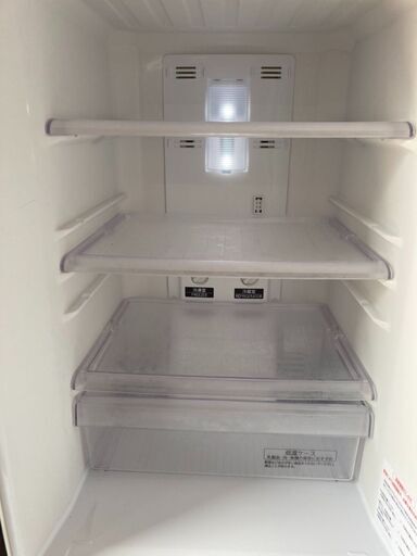 ☆中古￥13,500！【会員価格￥11,500】MITSUBISHI　146㍑2ドア冷蔵庫　家電　2017年製　MR-P15A-B型　幅48cmｘ奥行60cmｘ高さ121cm　【BH175】