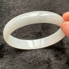 本翡翠バングル　ミャンマー産　純白　完美品