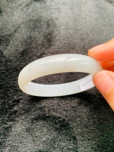 本翡翠バングル　ミャンマー産　純白　完美品