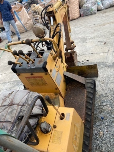 ヤンマー ミニショベル YB400.