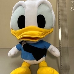 ディズニーシー　ドナルド　ぬいぐるみ