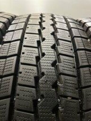 DUNLOP WINTER MAXX LT03 215/70R17.5 118/116L LT 17.5インチ ライト 