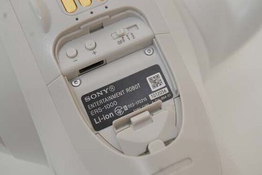 ジャンク SONY アイボ ERS-1000 アイボリーホワイト ケース(クッション