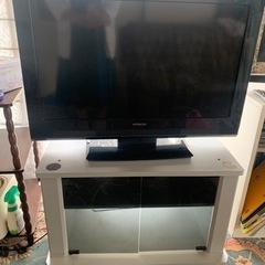 HITACHI   液晶テレビ L32型 C06とテレビ台